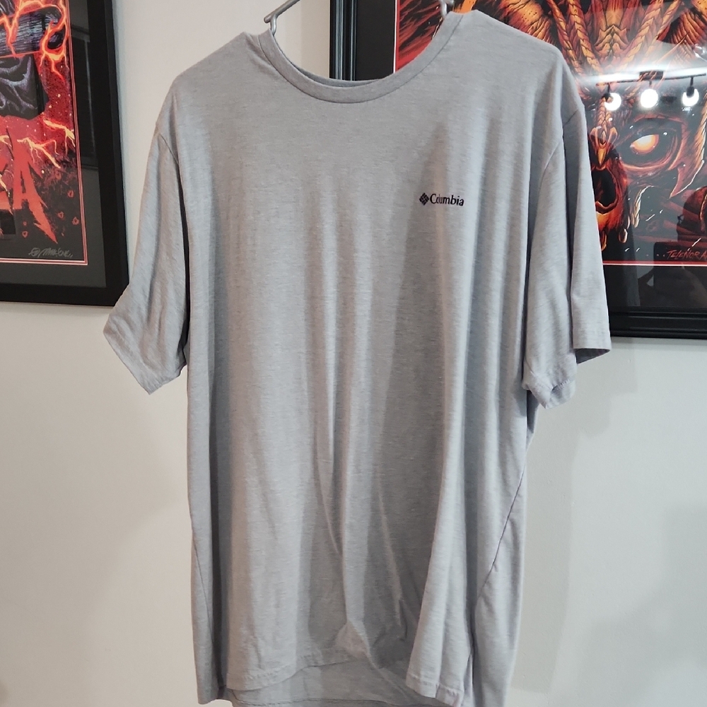 Columbia Gray Short Sleeve Tee Classic Fit